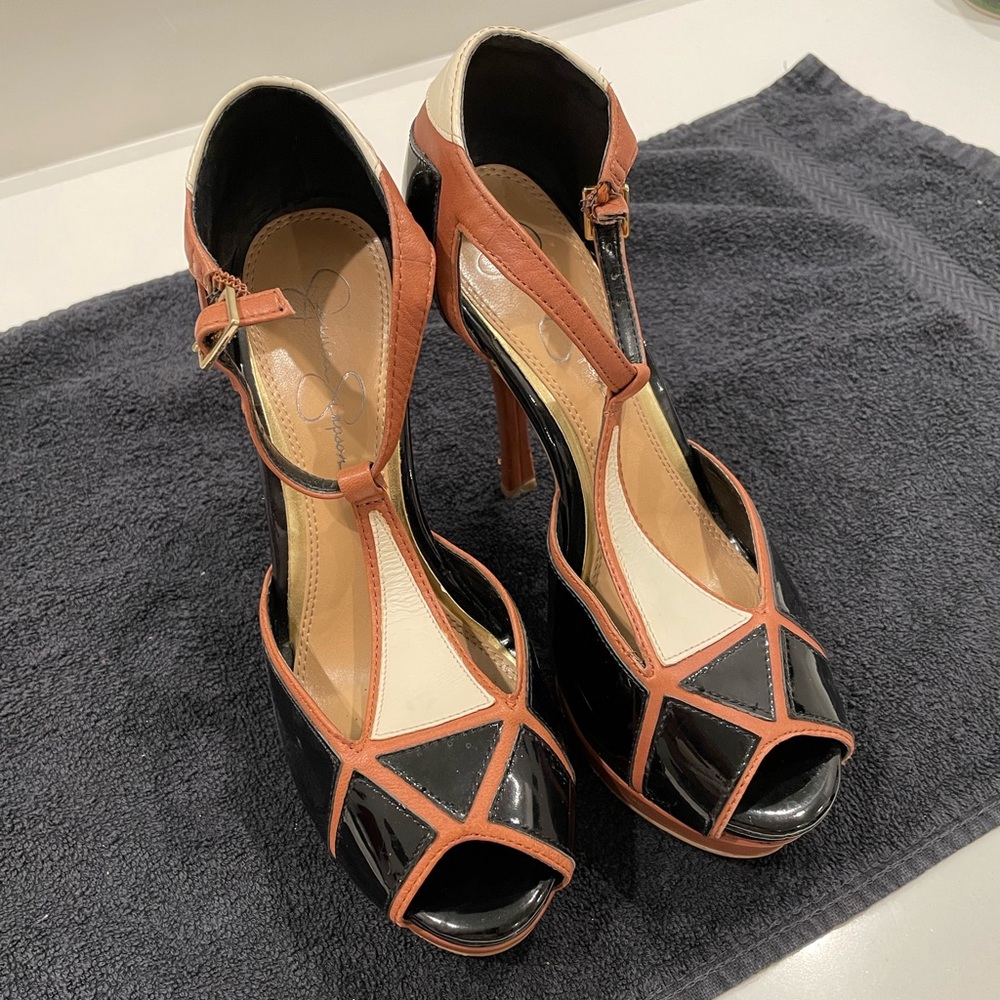 Jessica Simpson Heels, 7 brown, tan, cream and blk color